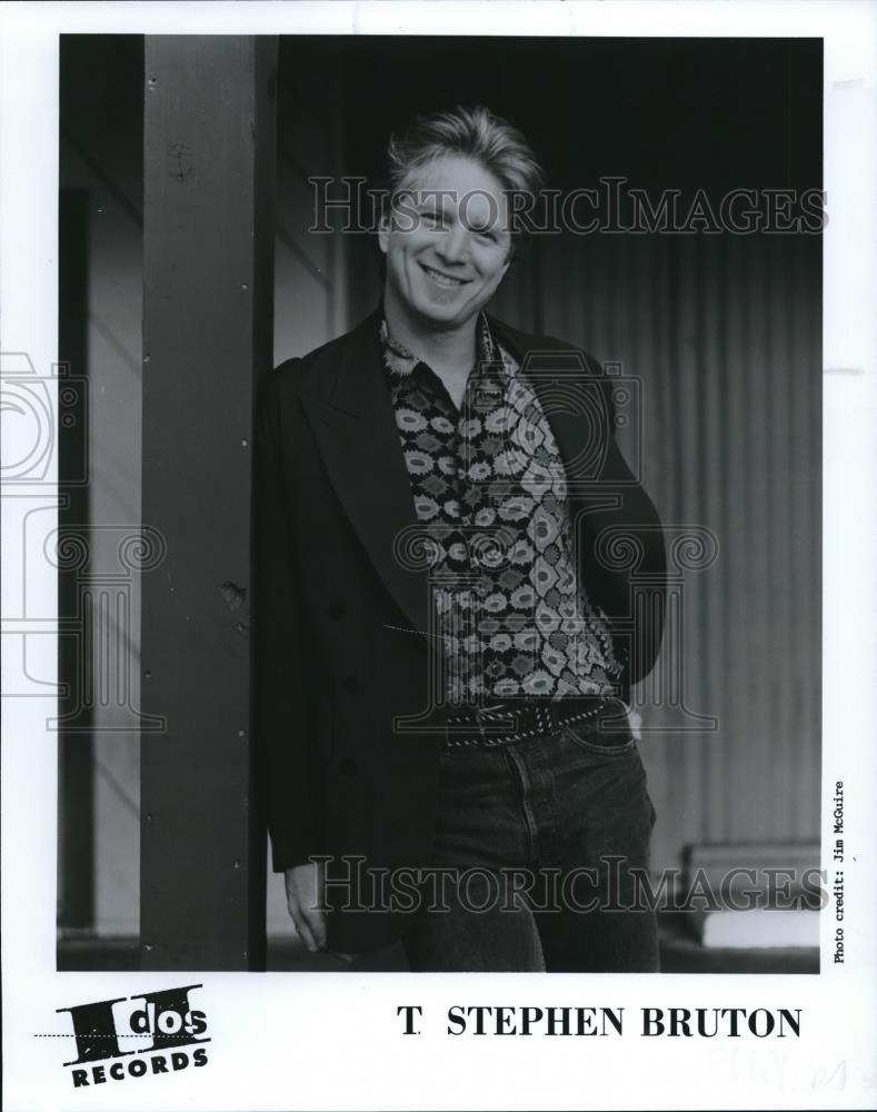 1994 Press Photo T Stephen Bruton Country Music Musician - cvp01137 - Historic Images