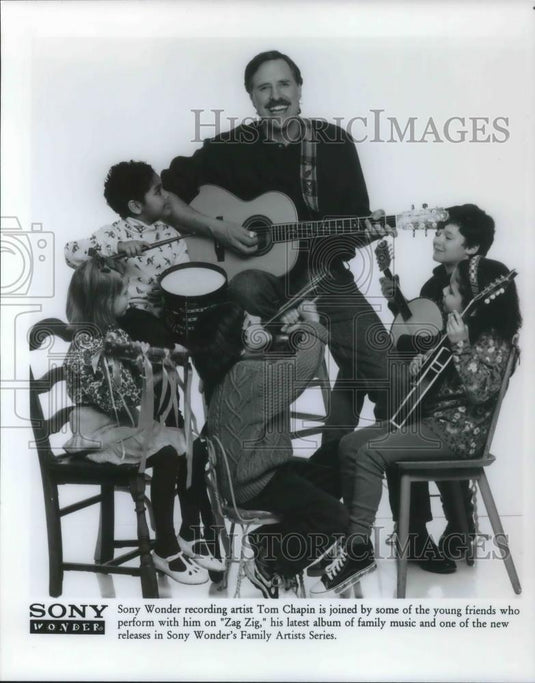 1994 Press Photo Tom Chapin Singer Songwriter Musician Kid's Zag Zig Album - Historic Images