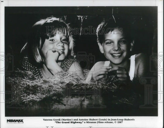 1988 Press Photo Vanessa Guedj & Antione Hubert in The Grand Highway - cvp11504 - Historic Images