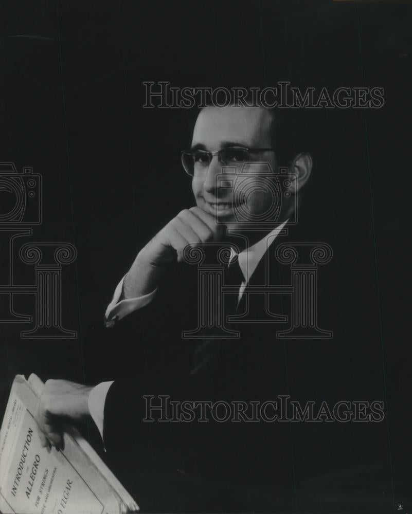 1974 Press Photo Lawrence Foster Conductor of the Houston Symphony - cvp13832 - Historic Images