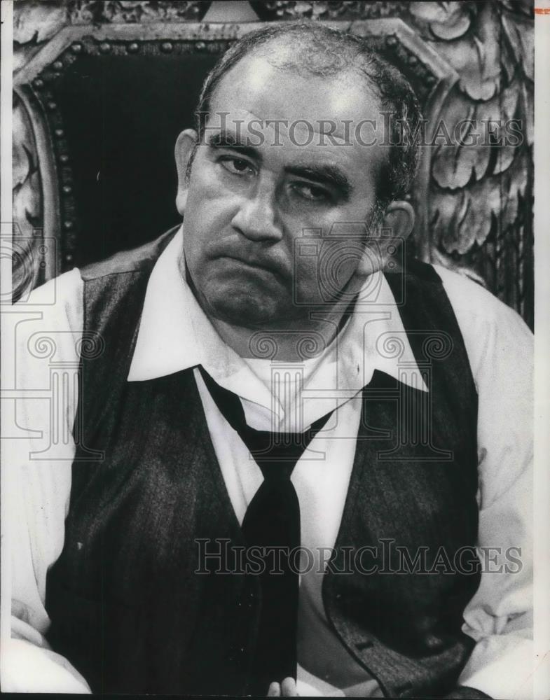 1973 Press Photo Edward Asner in Mary Tyler Moore Show - cvp14073 - Historic Images