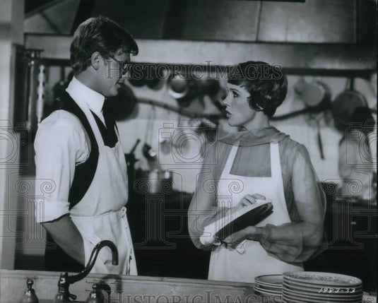 1968 Press Photo Julie Andrews & James Fox in Thoroughly modern Millie - Historic Images