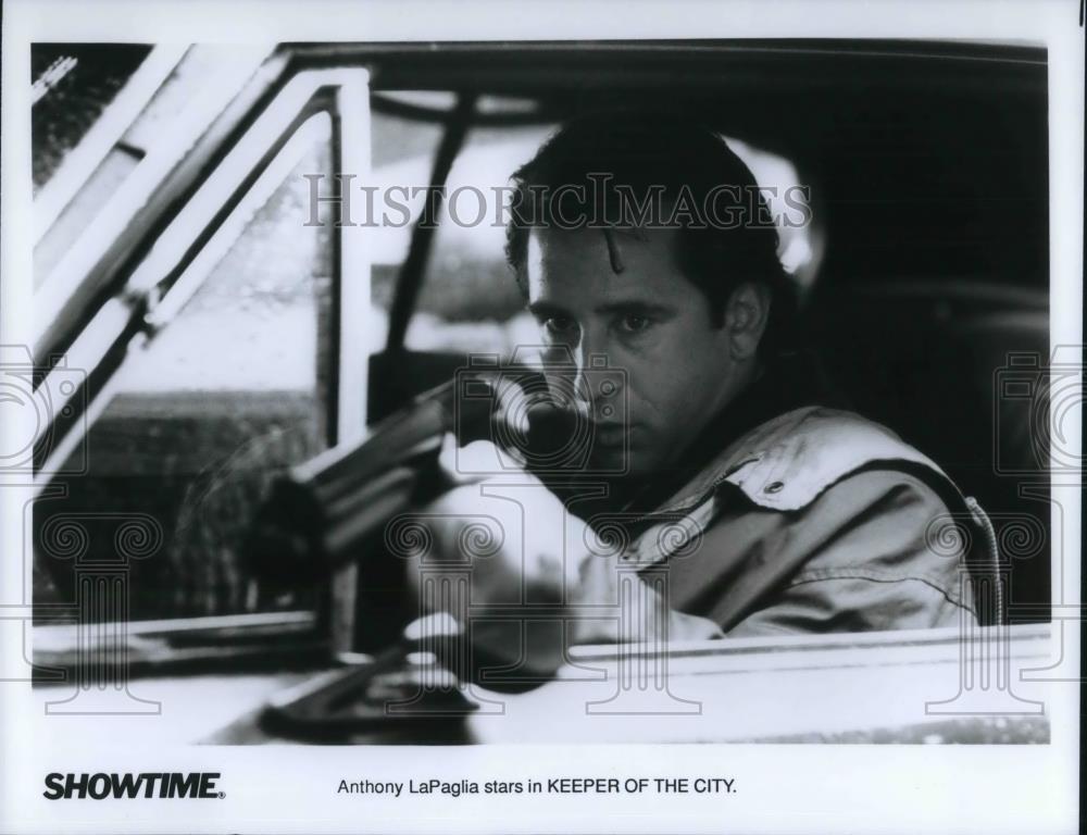 1991 Press Photo Anthony LaPaglia stars in KEEPER OF THE CITY - cvp19371 - Historic Images