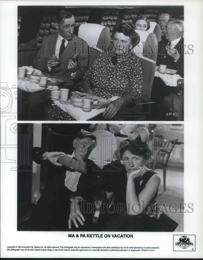 1995 Press Photo Marjorie Mann and Percy Kilbride in Ma & Pa Kettle on Vacation - Historic Images