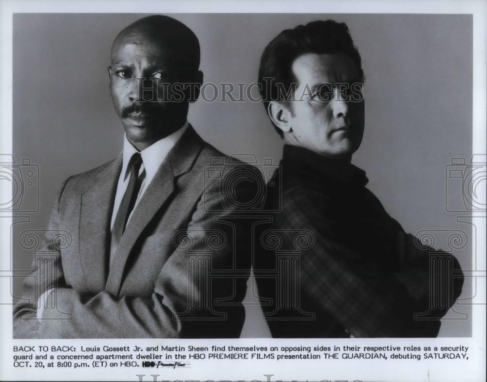 1984 Press Photo Louis Gosset Jr and Martin Sheen star in The Guardian - Historic Images