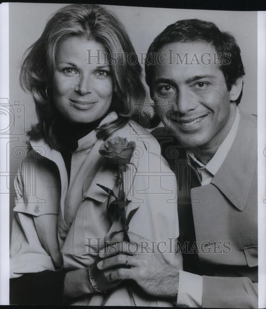 Press Photo Paul Anka With WIfe Anne Paul ANka Music My Way - cvp14774 - Historic Images