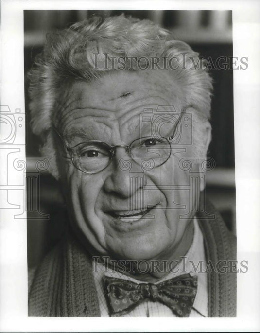 1983 Press Photo Eddie Albert stars in You Can't Take It With You - cvp14094 - Historic Images