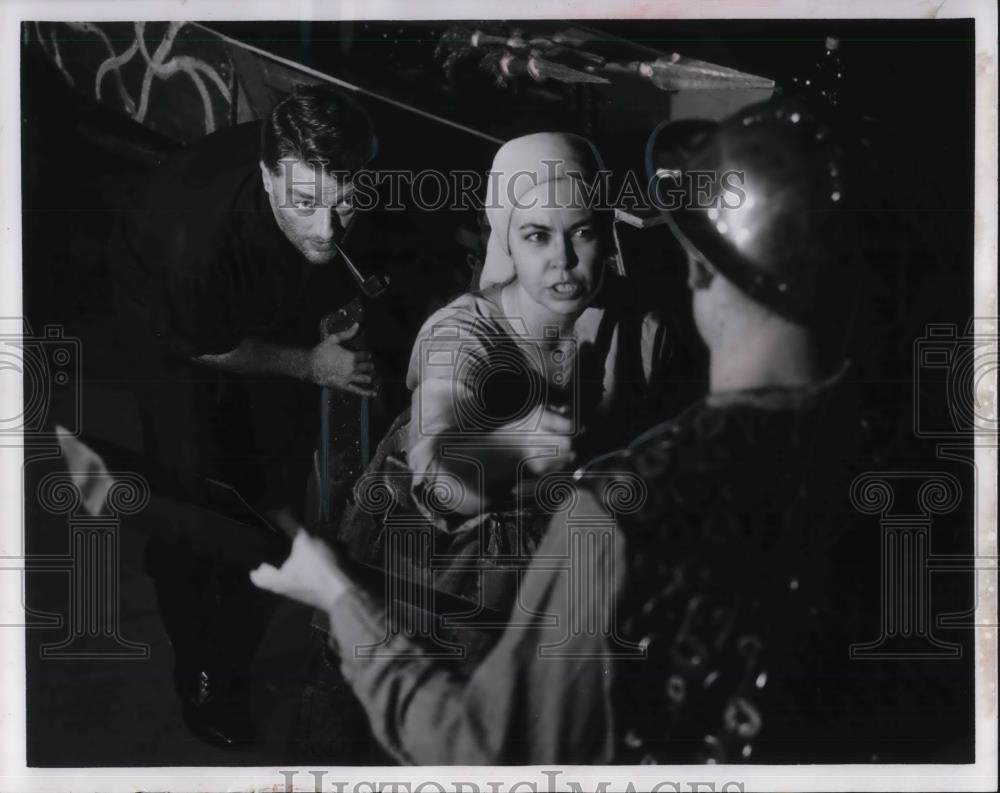 1966 Press Photo John Hale and Lorna Green star in Mother Courage - cvp17891 - Historic Images