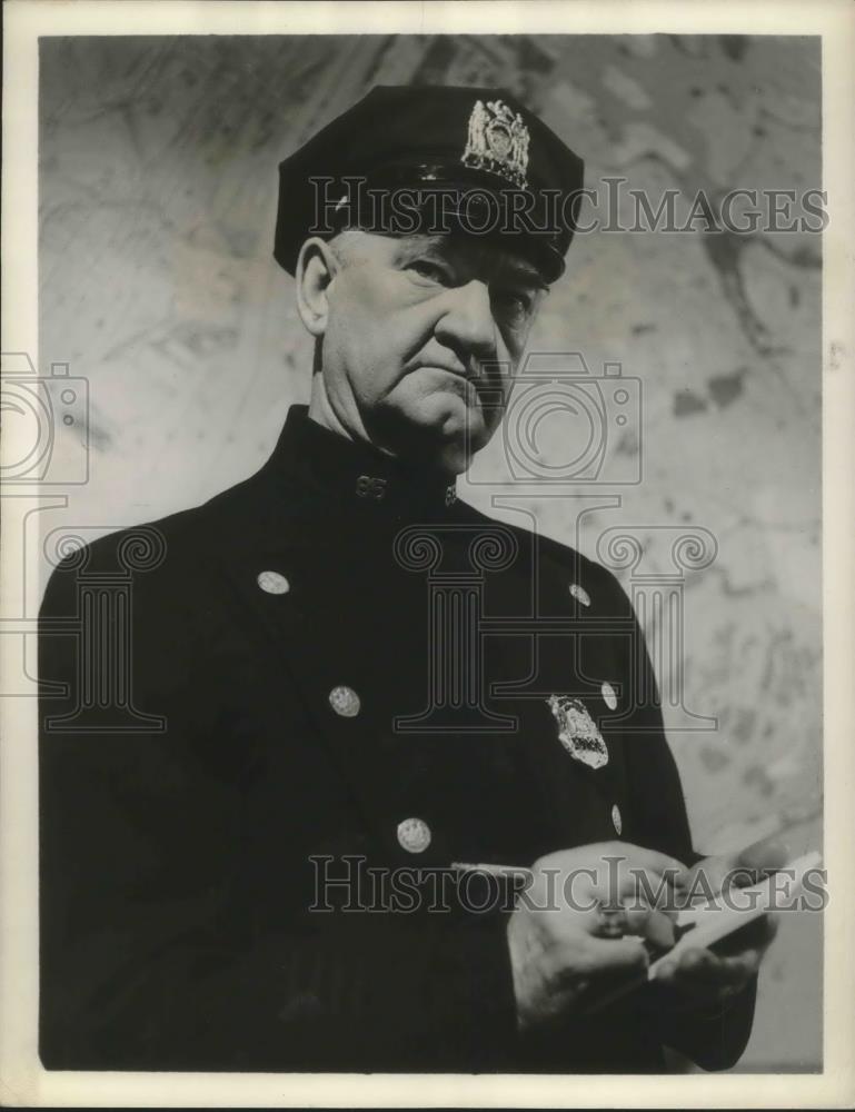 1959 Press Photo Actor Tom AHearne on Naked City Series As Policeman On ABC - Historic Images
