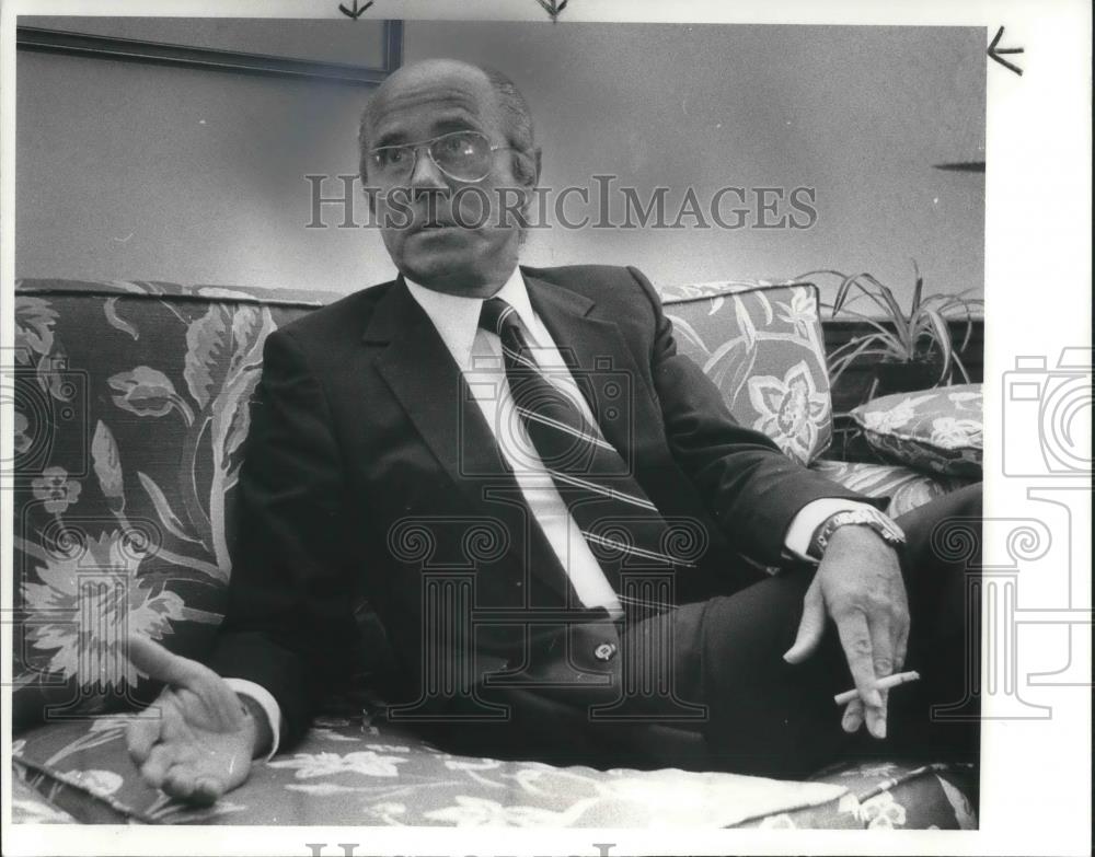 1982 Press Photo Arnaud de Borchgrave American Political Journalist Newsweek - Historic Images