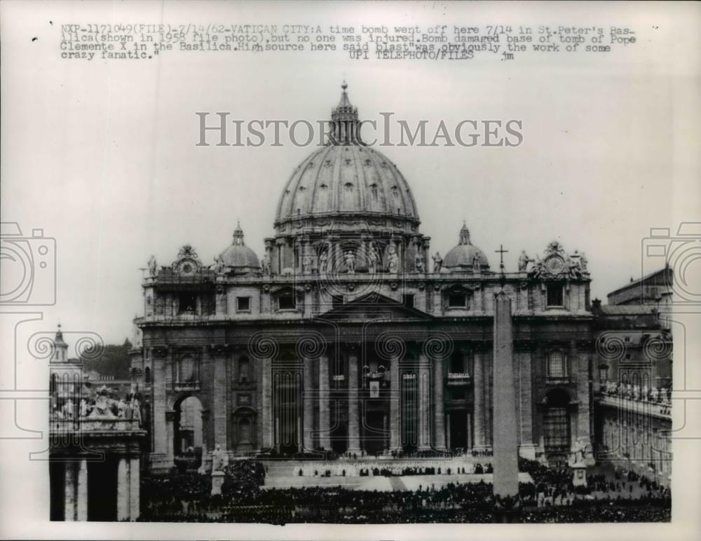 1962 Press Photo Time bomb went off in St Peter Basilica in Vatican City - Historic Images