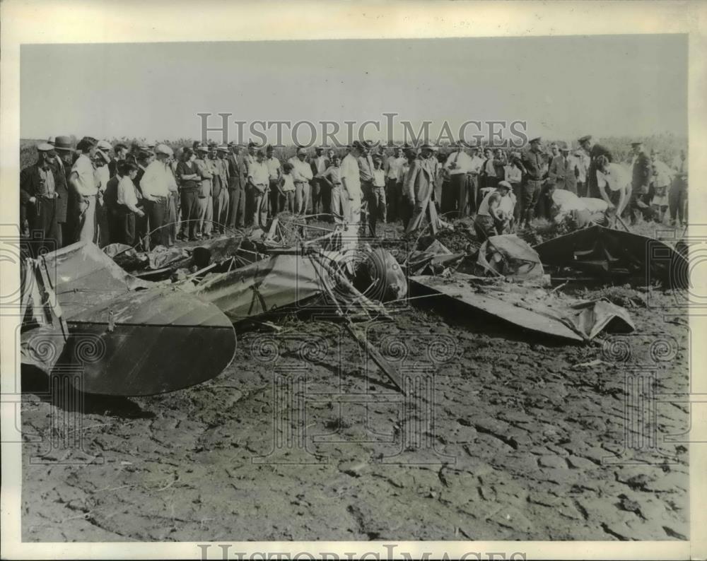 1932 Press Photo Plane of Dan Probst and William Fitze after they crashed - Historic Images