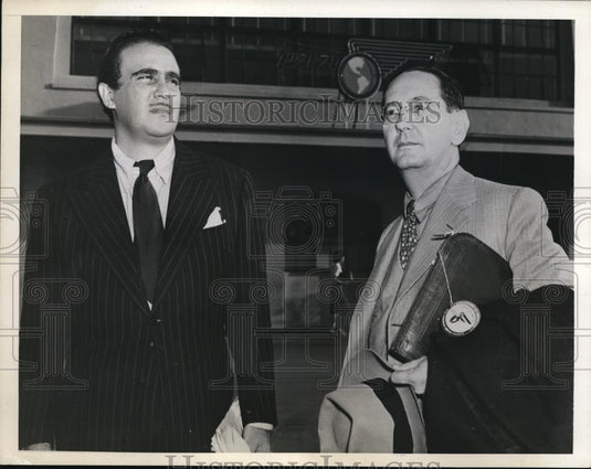 1943 Press Photo Jose J. Gonzales And Dr. Roberto Alamo En Route To Hot Springs - Historic Images