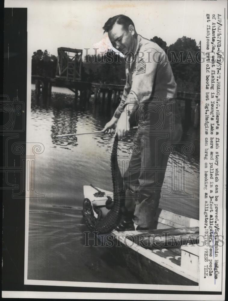 1957 Press Photo M/sgt.Reubin Hudgins went Fishing - Historic Images