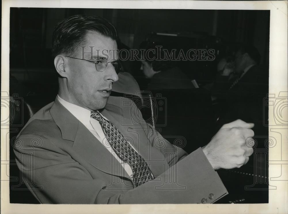 1943 Press Photo Doctor J.K. Galbraith - Historic Images