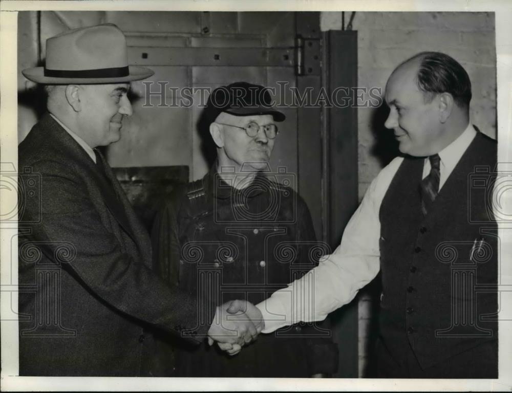 1941 Press Photo Chicago Illinois Le Roy Steffens Japan America Jorgensen - Historic Images