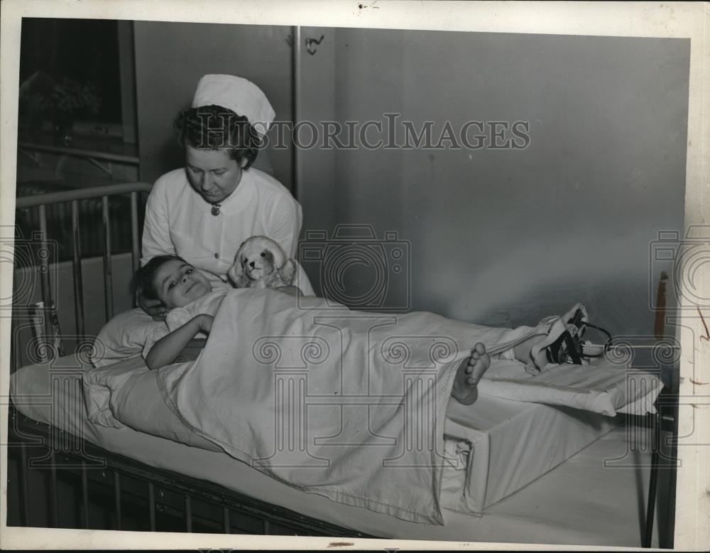 1940 Press Photo Babies and Children Hospital - Historic Images