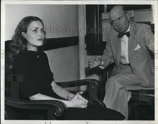 1946 Press Photo Ft Worth Texas Mrs Wilma Stokes & atty WP McLean she shot hubby - Historic Images