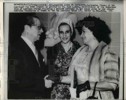 1960 Press Photo Angelia Acuna de Castaneda Woman of Americas, Jose Mora, Wife - Historic Images