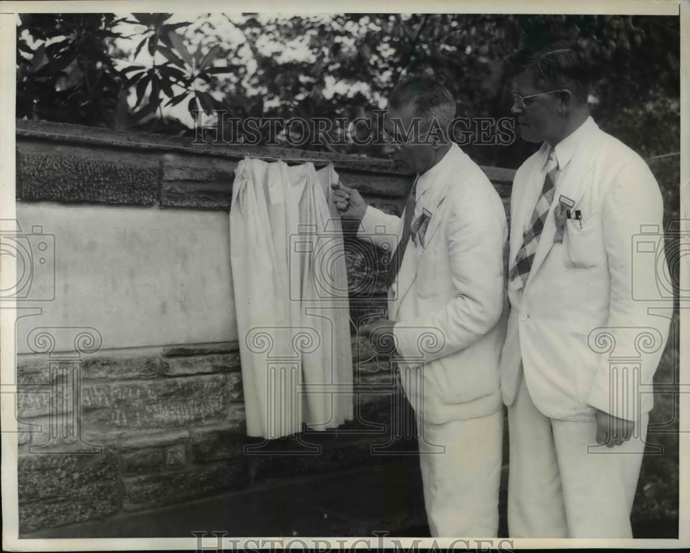 1937 Press Photo WmHomson ret pres &amp; Harold Graham of Natl Assoc of Gardnerers - Historic Images