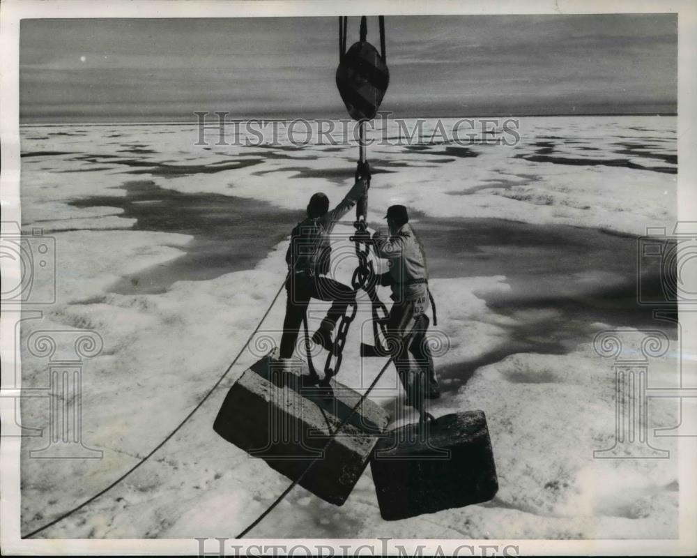 1957 Press Photo Simpson Straight Northwest Territories Canada procedures - Historic Images