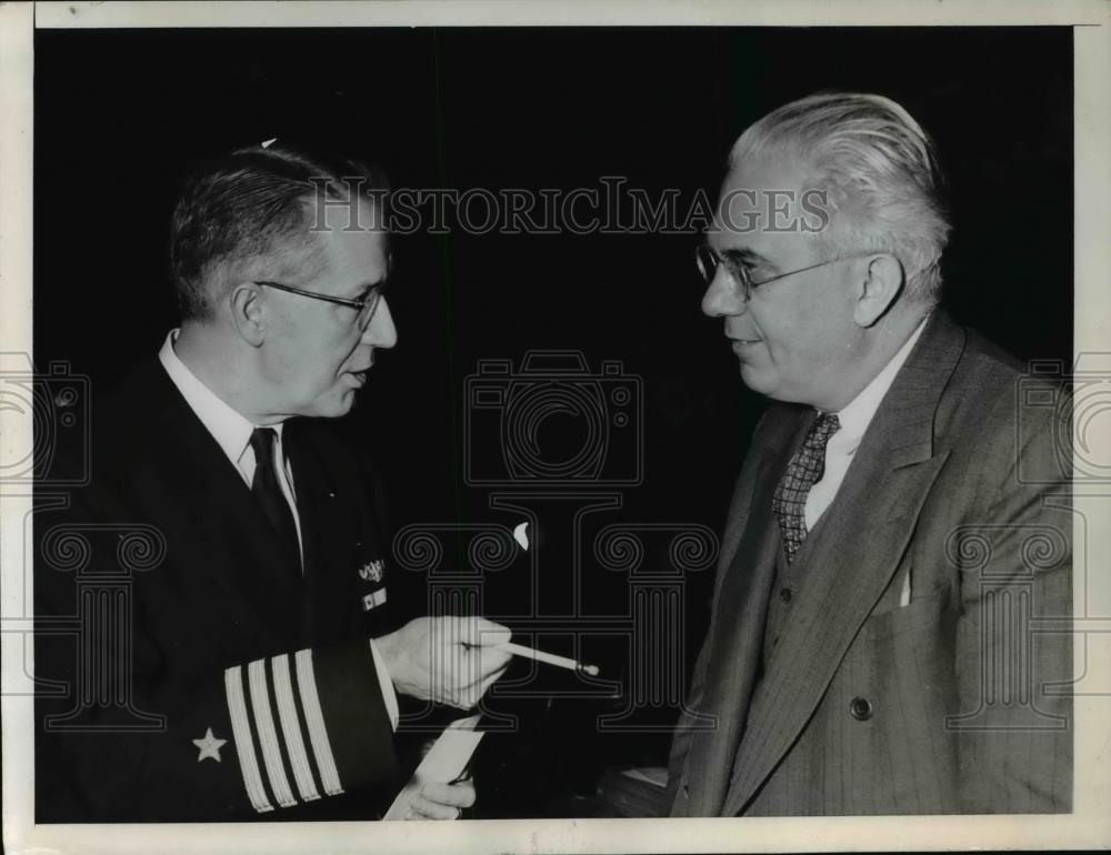 1946 Press Photo Washington DC LF Safford Navy Pearl Harbor Homer Ferguson - Historic Images