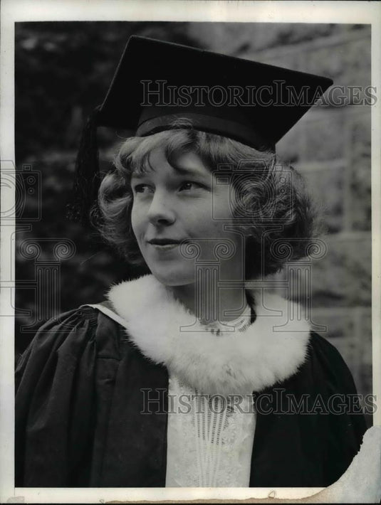 1942 Press Photo Ellen Newton Stone graduated Magna Cum Laude Bryn Mawr College - Historic Images