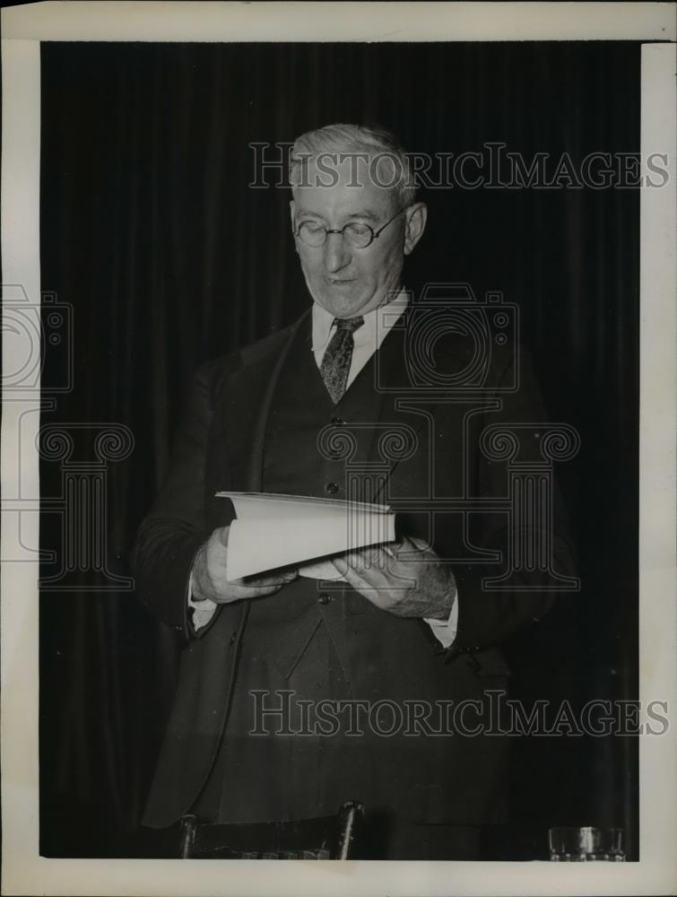 1937 Press Photo Bernard Wittenauer Addresses A Meeting Of Women&#39;s Organization - Historic Images