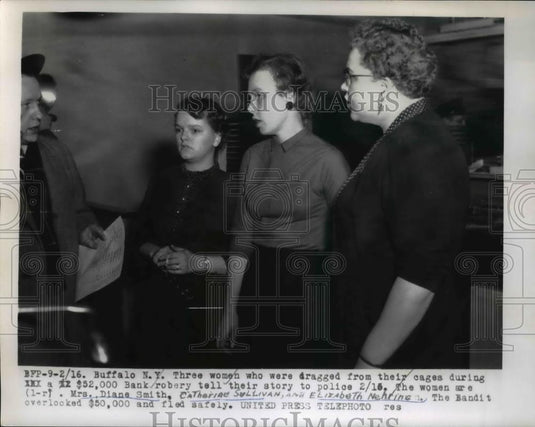 1956 Press Photo Buffalo NY Diane Smith, Cathy Sullivan, Beth Nehrine tellers & - Historic Images