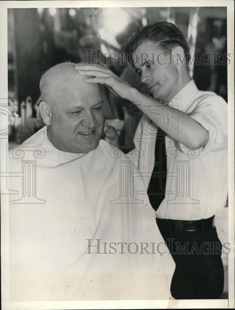 1938 Press Photo Burnished Brows want cheaper barbering - Historic Images