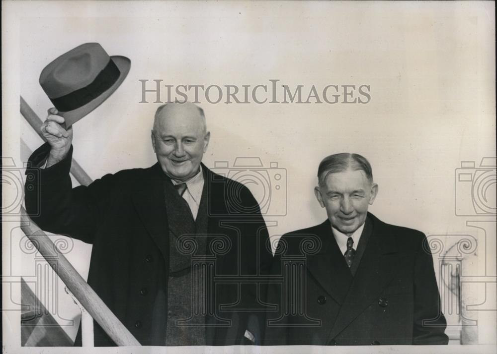 1937 Press Photo Maj Gen Jame Harrgard & Charles Dawes former US VP - Historic Images