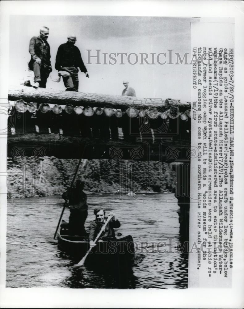 1970 Press Photo Churchill Dam Me Sen Edmund Muskie paddles canoe as guide - Historic Images