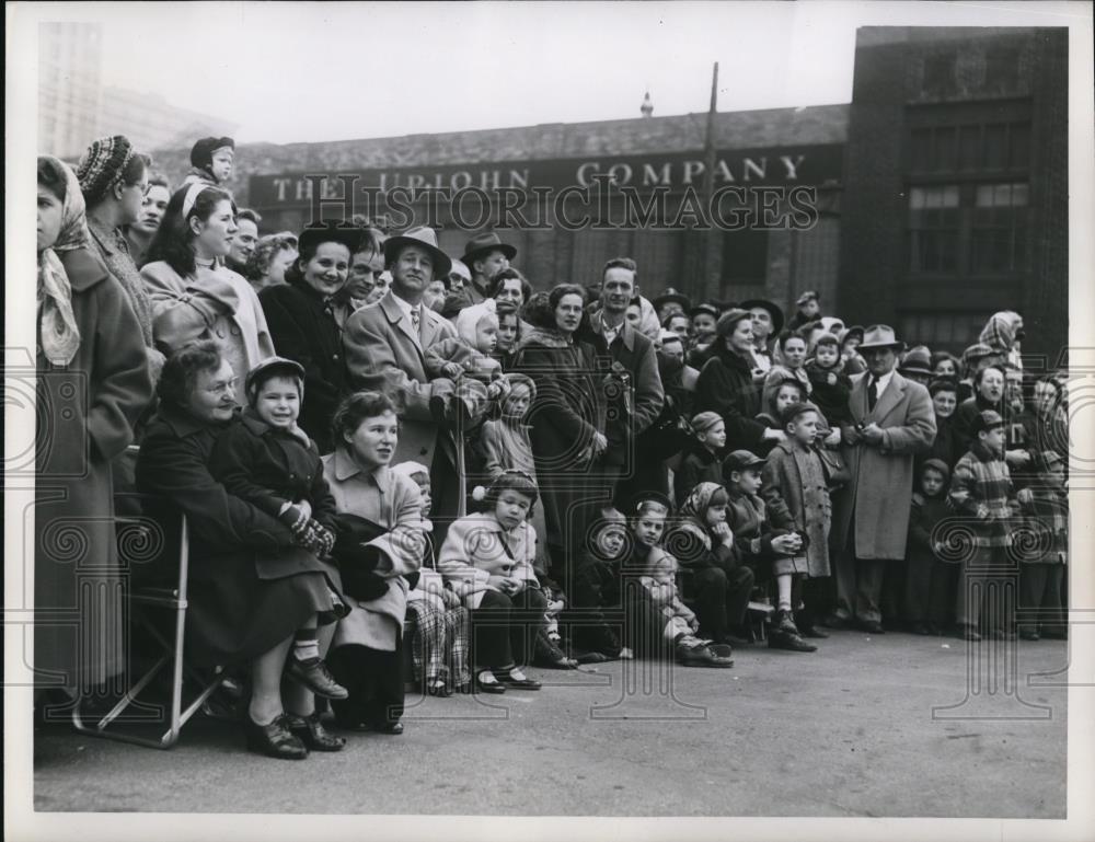 1951 Press Photo Parades - Historic Images