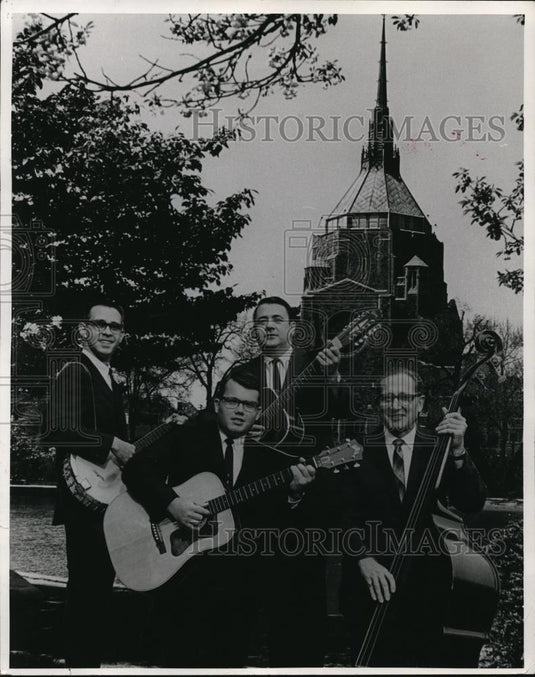 1967 Press Photo The inner city delegations appearing at faragheus back room. - Historic Images