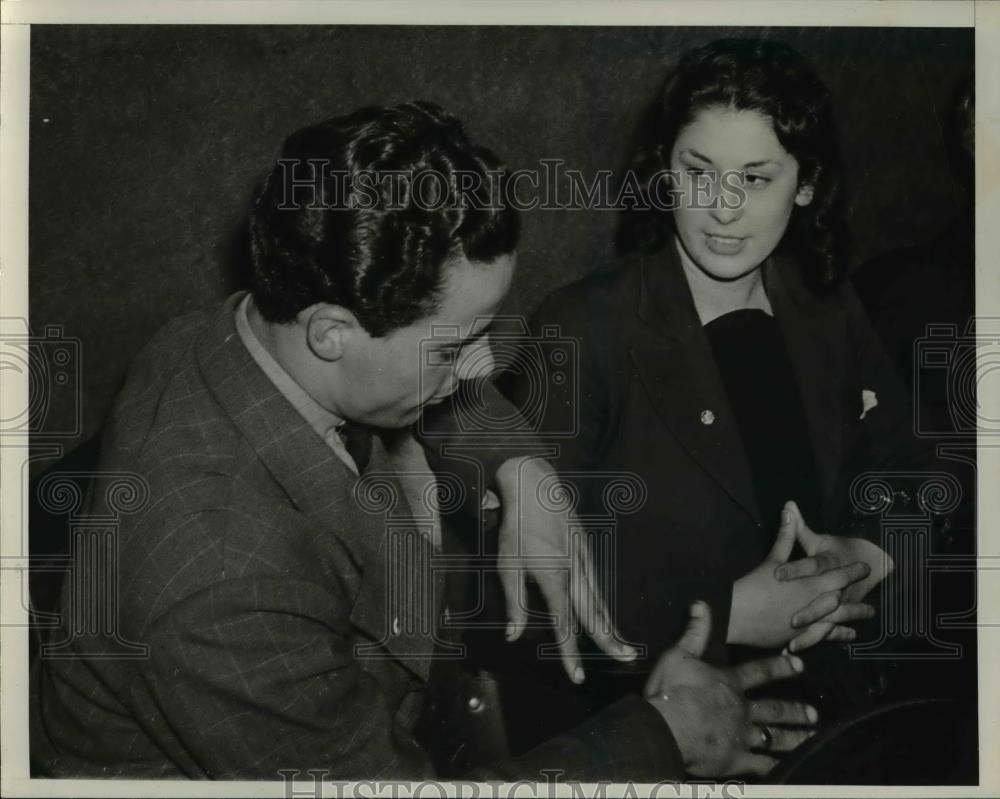 1939 Press Photo William and Emma Spinelli brother and sister at Fathers trial - Historic Images