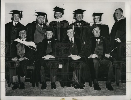 1947 Press Photo Chicago on 25th anniversary of the founding of Medill School - Historic Images