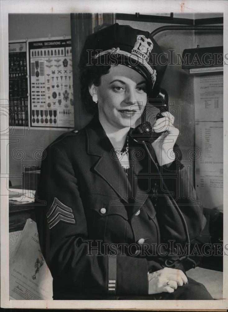 1944 Press Photo Chicago Ill Police Sgt MrsMerry Jame Tellefsen - Historic Images