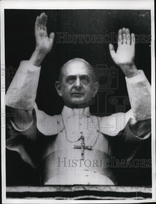 1966 Press Photo Vatican City Pope Paul VI at St Peter's Square blessing - Historic Images