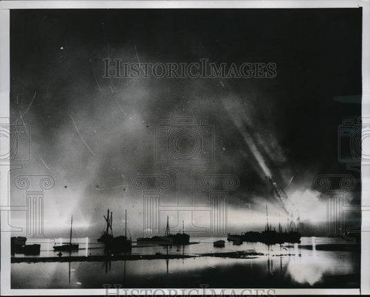 1934 Press Photo Portsmouth England HMS Nelson & HMS Hood celebrate - Historic Images