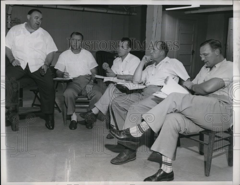 1951 Press Photo Deerfield Wisc Herman Hickman who will direct college all stars - Historic Images