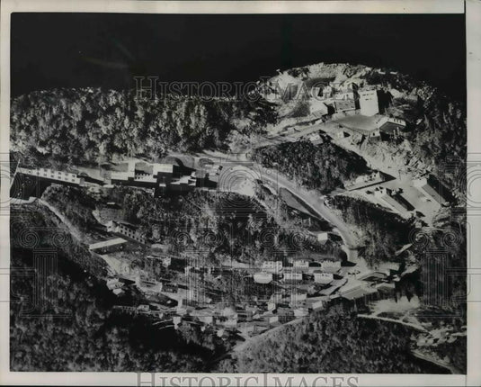 1954 Press Photo A modern efficient community has spring up near A Royal - Historic Images