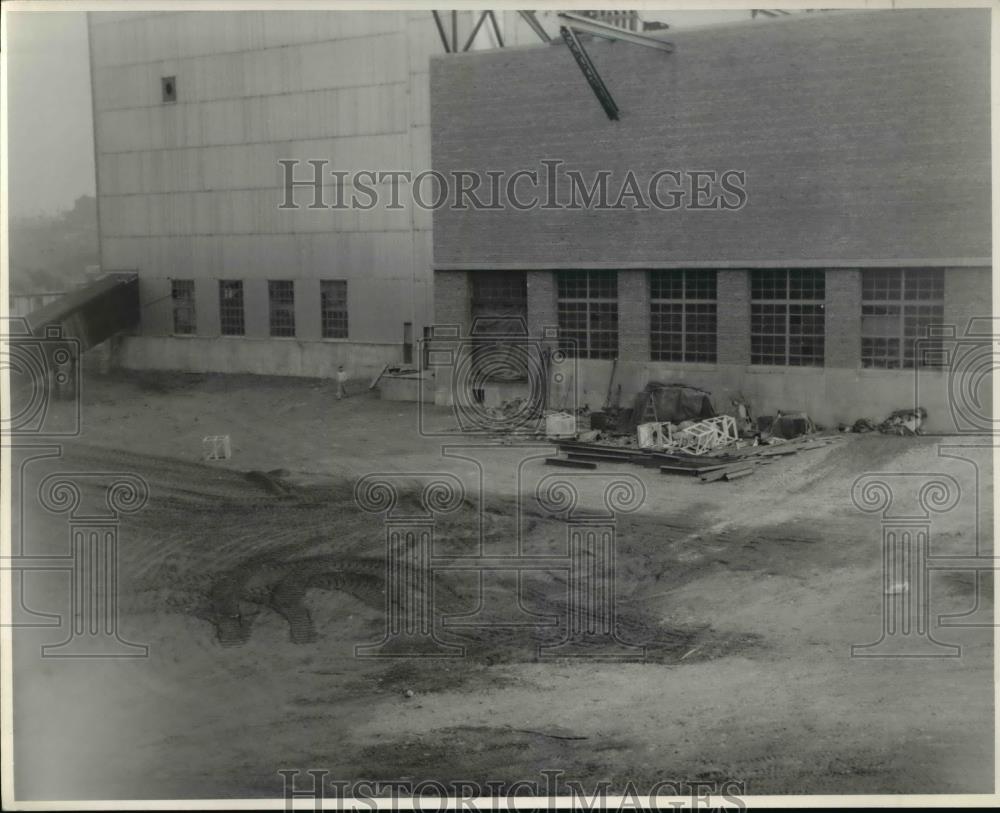 1952 Press Photo The Municipal Light Plant, view looking south toward Boiler - Historic Images