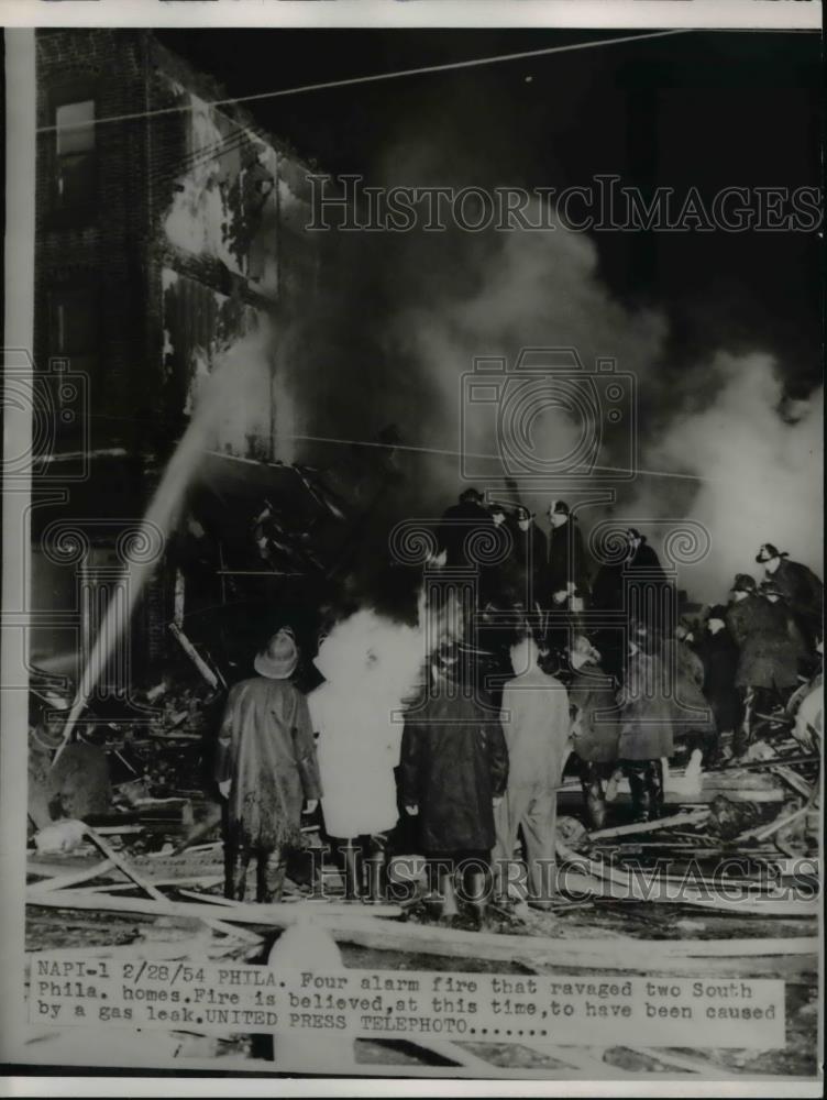1954 Press Photo The wreckage of the four alarm fire in Philadelphia - Historic Images