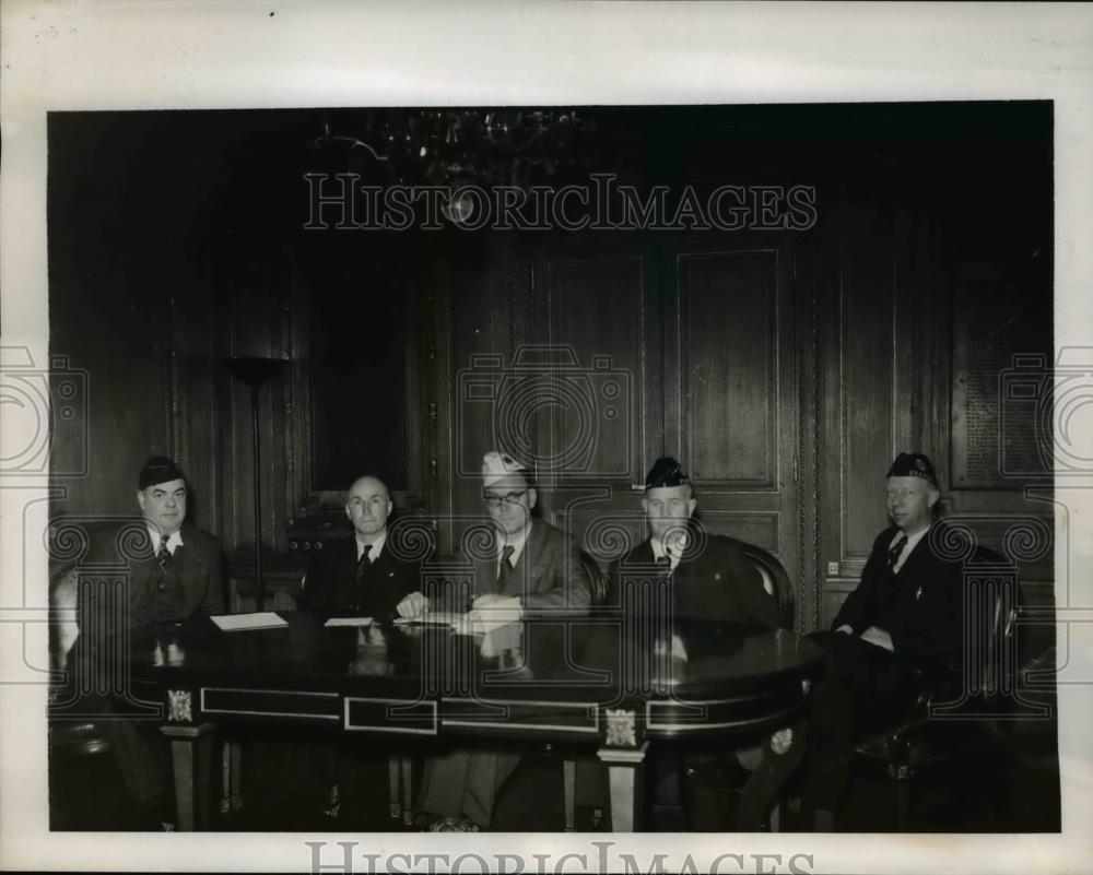 1939 Press Photo Paris American Legionnaires meet in conference - Historic Images