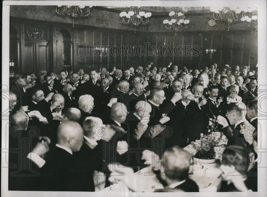 1938 Press Photo Japanese House of Representatives drinking toast - Historic Images