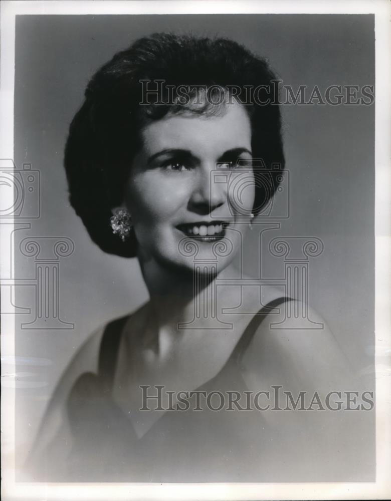 1961 Press Photo Mrs. Florence Sommers, Mrs. America candidate - Historic Images