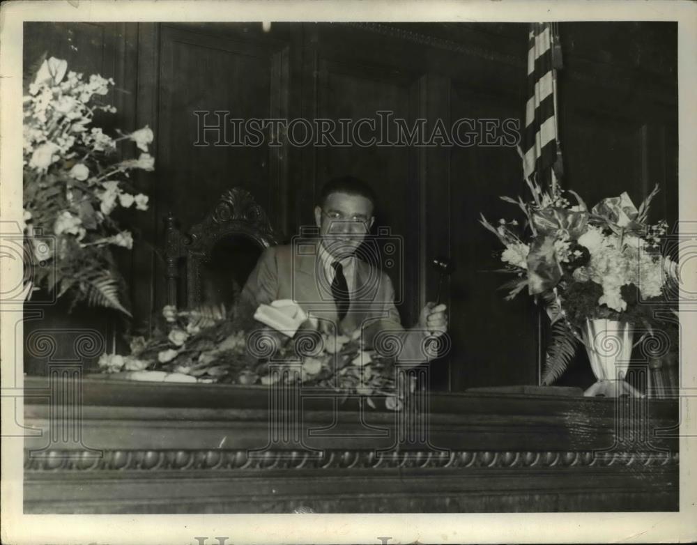 1936 Press Photo A L de Maioulus in Court - Historic Images