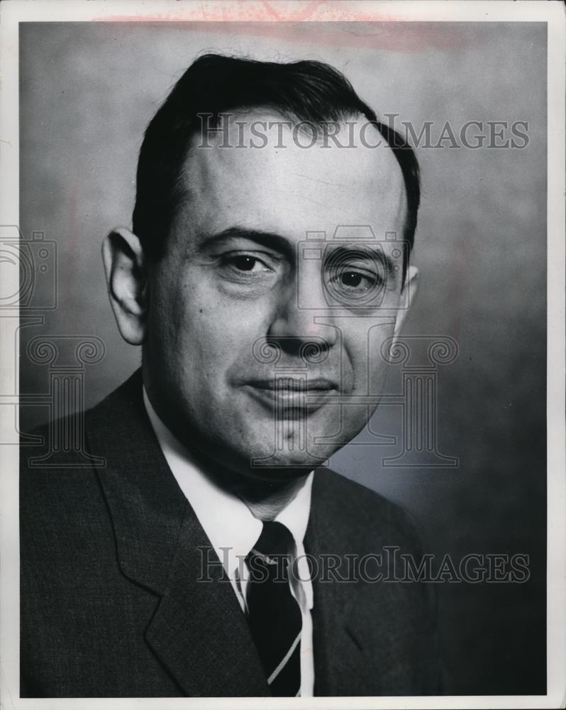 1961 Press Photo Arthur E Hess Bureau of Old Age and Survivors Insurance - Historic Images
