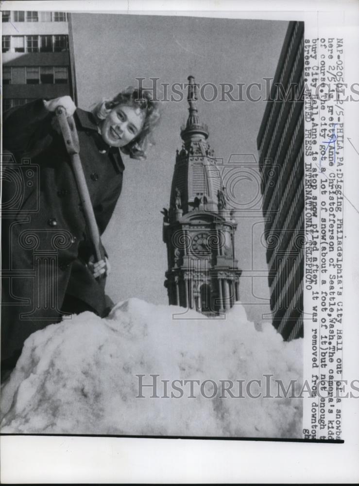 1961 Press Photo Anne Christofferson plowing the snow at the City hall - Historic Images