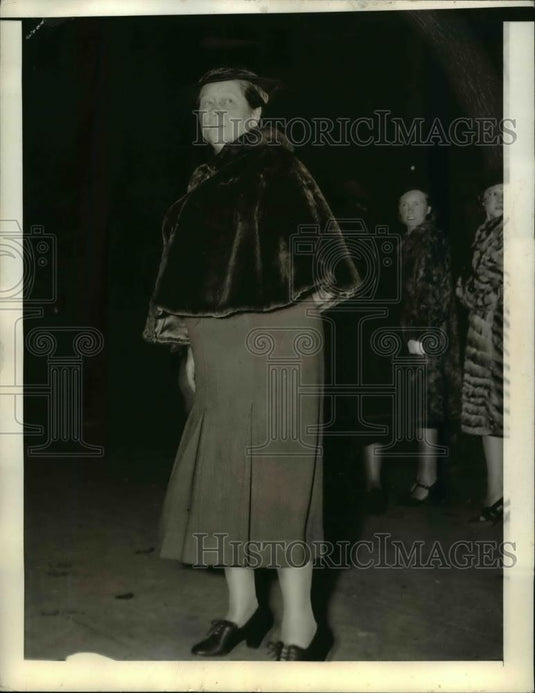 1939 Press Photo Mrs Lewis - Historic Images